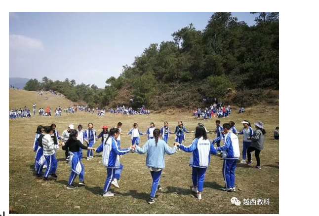 越西中學(xué)高一年級(jí)開(kāi)展“燕子坑”春季戶(hù)外拓展活動(dòng)
