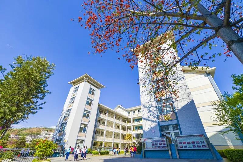 攀枝花大河中學辦學成果是什么？
