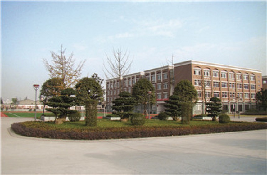 北大附中成都新津?yàn)槊鲗W(xué)校地址在哪里？