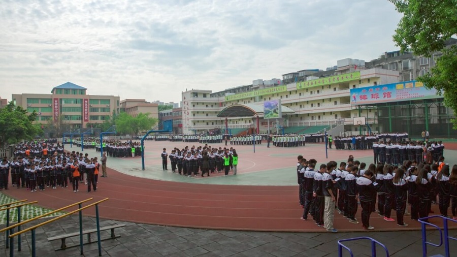 升庵中學(xué)校園環(huán)境怎么樣？