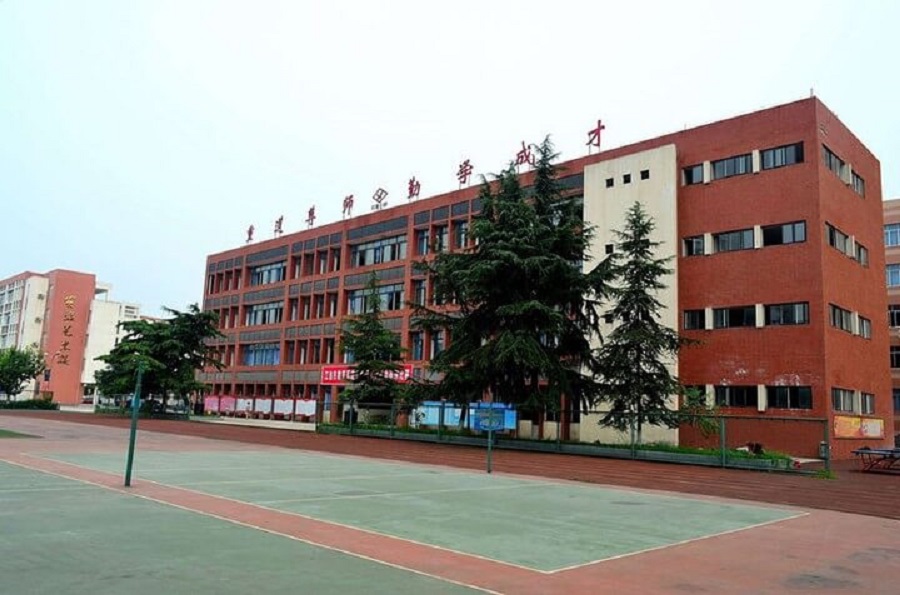 江油一中校園環(huán)境怎么樣？