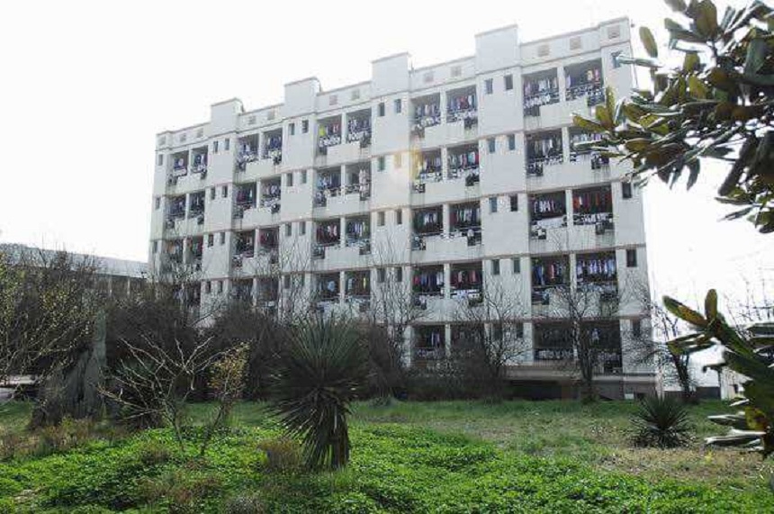 伍隍中學(xué)校園環(huán)境好嗎？