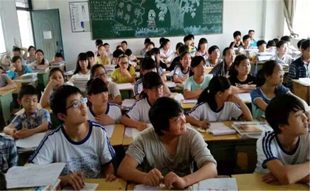 巴中四中學(xué)校詳細(xì)地址在什么地方？