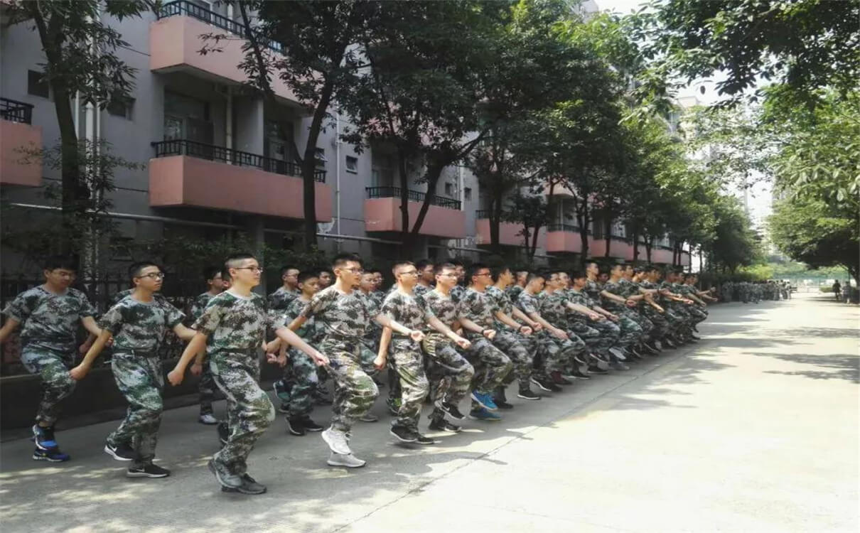 川化中學(xué)2020年招生錄取分?jǐn)?shù)線是多少？