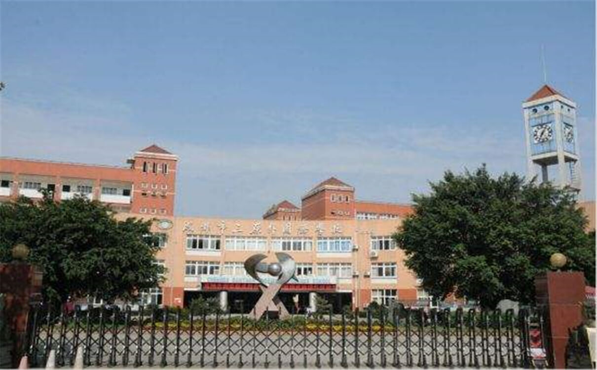 金堂實驗中學高中部的錄取分數(shù)是多少？