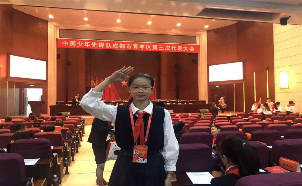 成都成飛中學(xué)錄取分?jǐn)?shù)是多少？