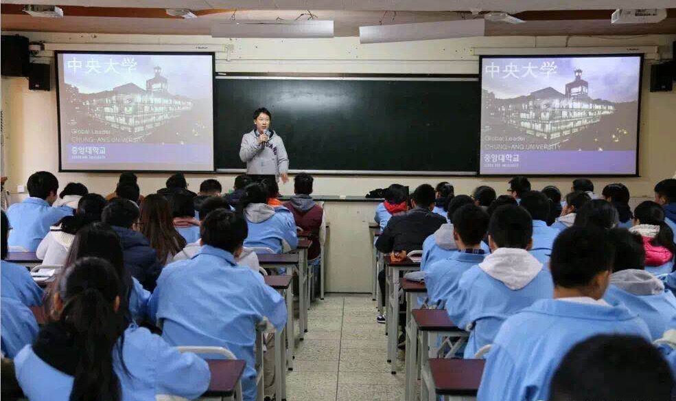 通錦中學的錄取分數(shù)線是多少？