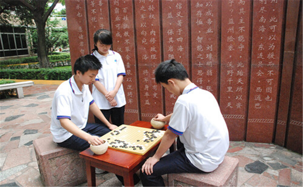武侯高級(jí)中學(xué)的高考升學(xué)率是多少？