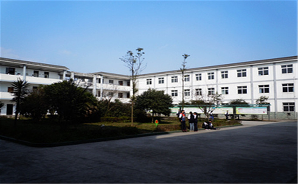 郫縣三中2020年招生計劃是多少？