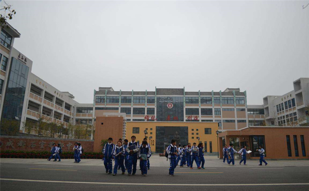 成都石室蜀都中學(xué)高中宿舍怎么樣？