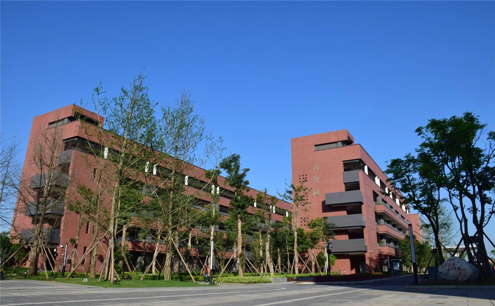 電子科技大學(xué)實驗中學(xué)本科升學(xué)率是多少？