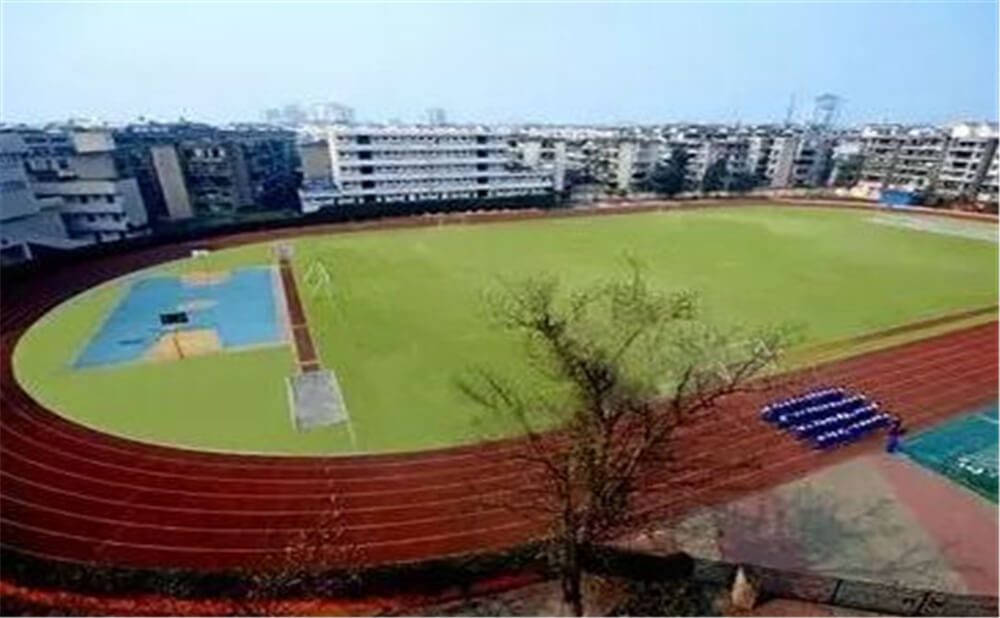 成都實外新都五龍山學校的住宿怎么樣？