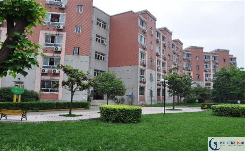 樹(shù)德博瑞實(shí)驗(yàn)學(xué)校住宿條件怎么樣？					
