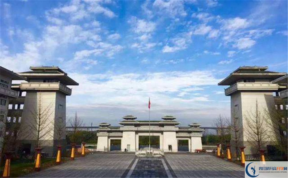 成都石室中學(xué)初升高自主招生錄取線是多少分？