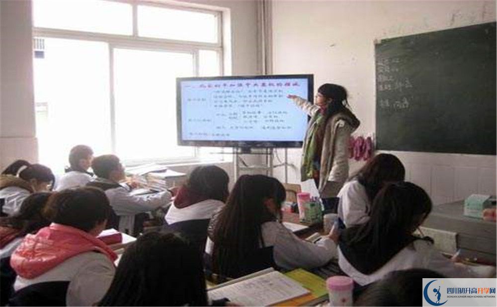 大邑縣實(shí)驗(yàn)中學(xué)2020年高一入學(xué)考試時(shí)間是多久？