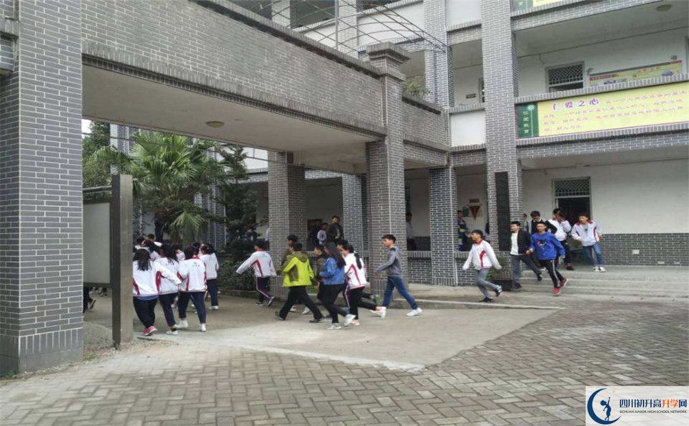 安仁中學(xué)初升高自主招生錄取線是多少分？