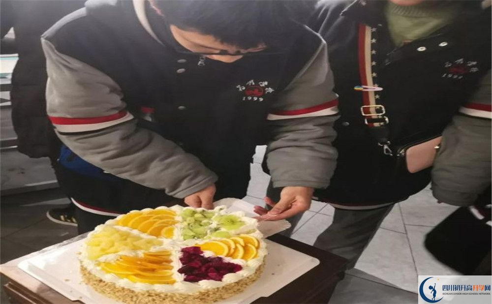 成都新津為明學(xué)校高中部地址在哪？