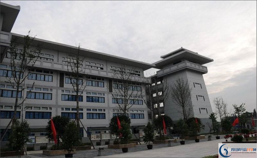 成都石室中學北湖校區(qū)平行班與實驗班差多少？