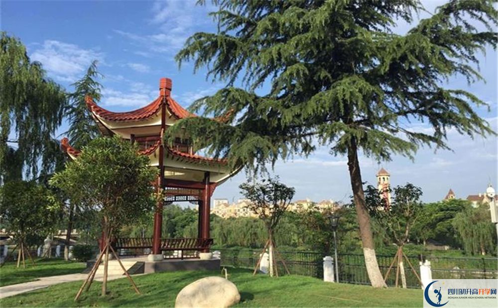 三原外國語學(xué)校平行班中考重點率是多少？