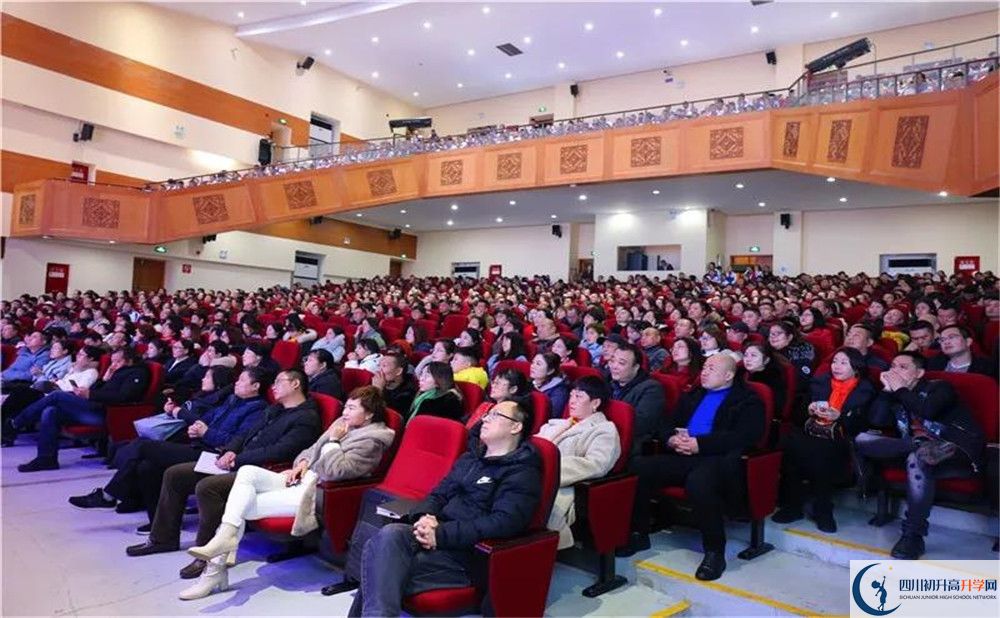 成都石室中學(xué)北湖校區(qū)2020年高考人數(shù)是多少？