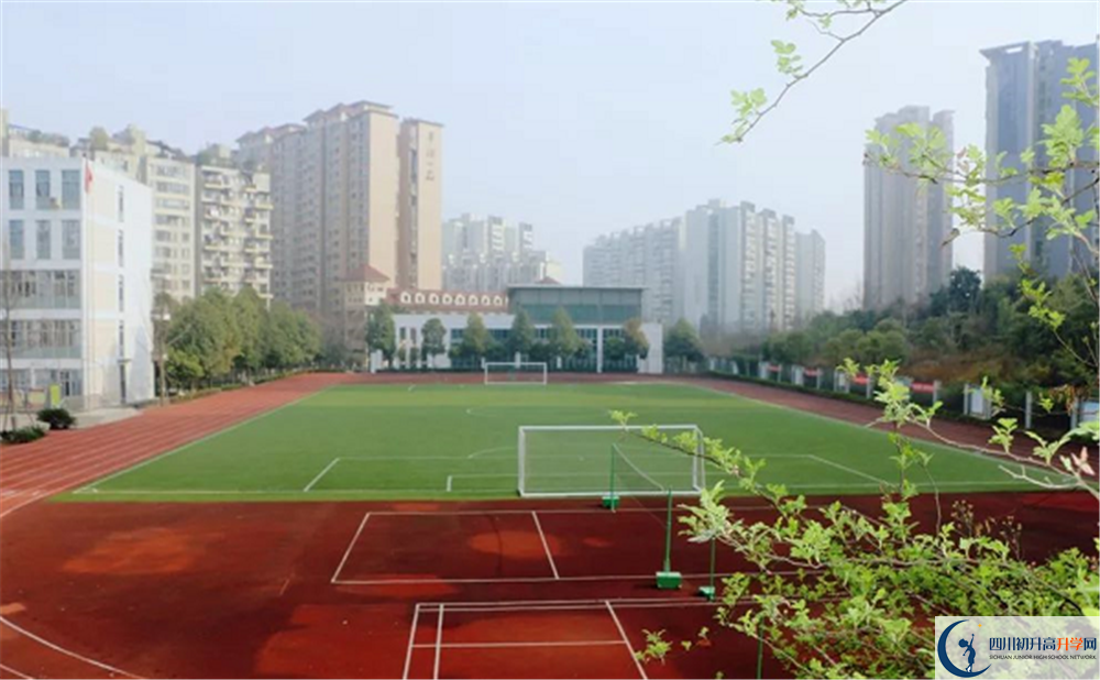 四川省米易中學(xué)校2020年中考錄取分?jǐn)?shù)線是多少？