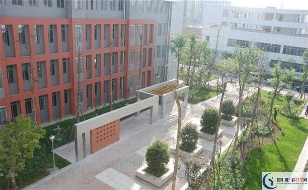 成都經(jīng)濟(jì)技術(shù)開發(fā)區(qū)實驗中學(xué)2020班級設(shè)置