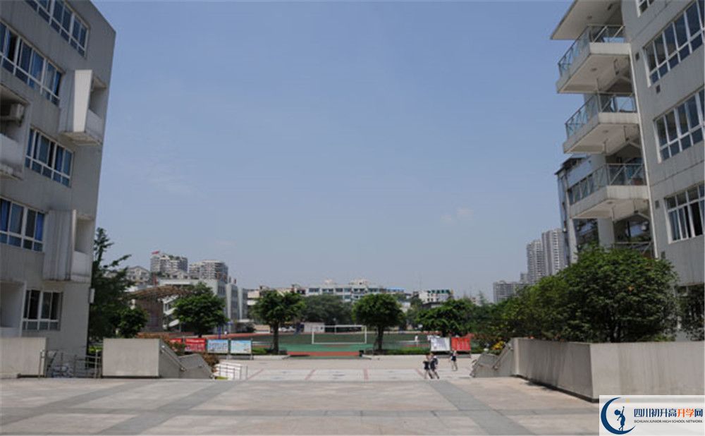 成都鐵路中學(xué)今年的錄取條件是否有變化？